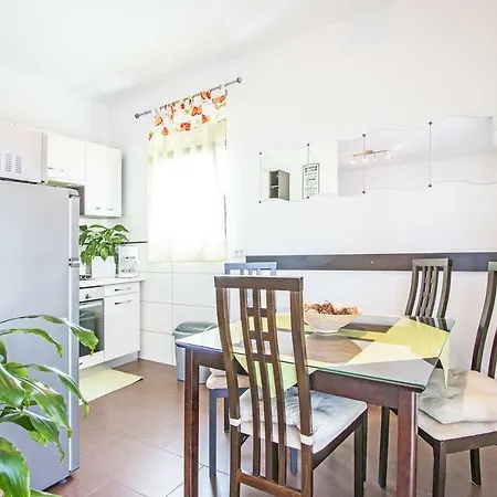 Apartman Bolt